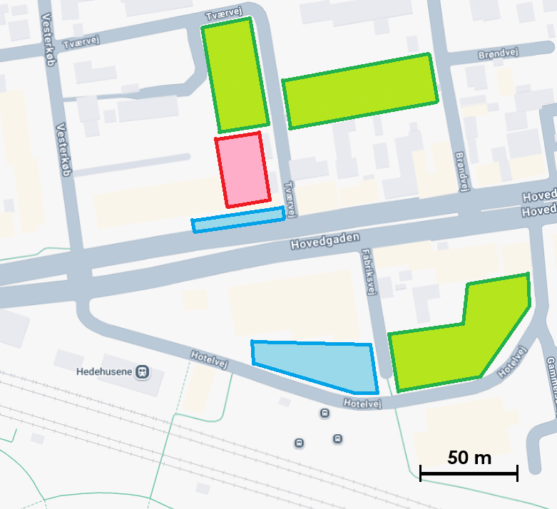 Parkeringsforhold omkring Hedehusene Dyreklinik hvor grøn er ubegrænset parkering, blå er 1-2 timers parkering og rød er klinikkens placering.